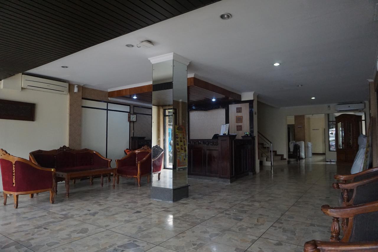 Hotel Nusantara Indah Syariah Джакарта Экстерьер фото